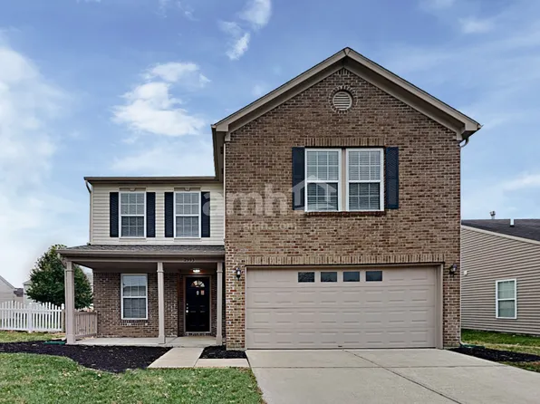 2993 Seasons Dr, Greenwood, IN 46143