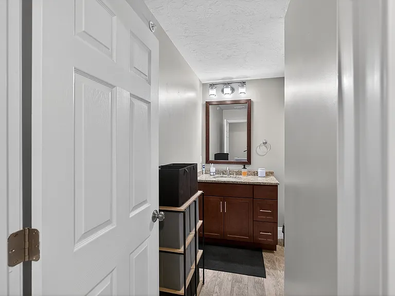 5 Twin Ponds Dr #8 — Photo 17