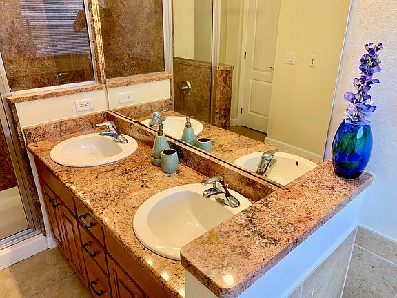 3rd image of 8842 Isla Bella Dr