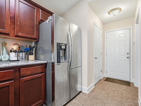 4th image of 4541 Hermosa Rd
