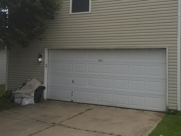 2nd image of 2633 Brewster Ln