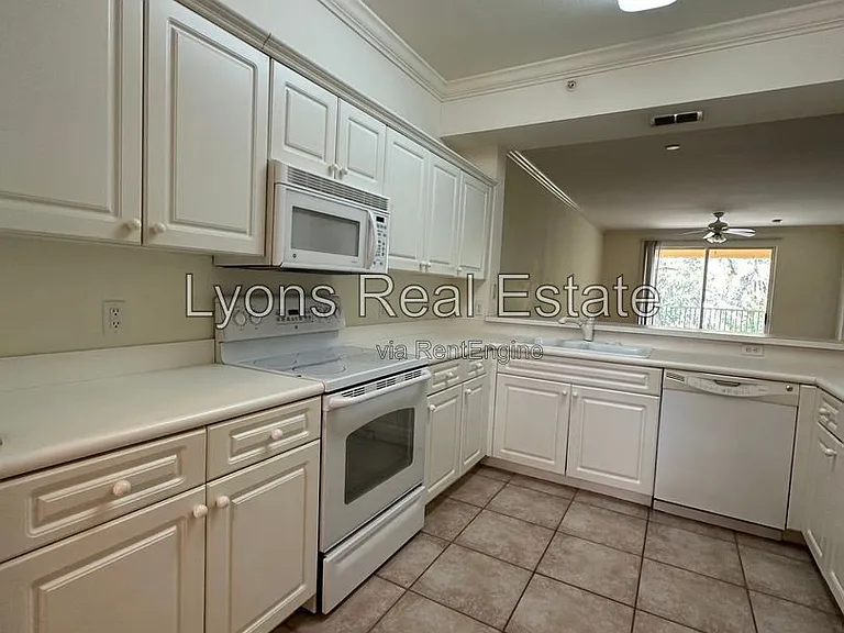 8341 Whiskey Preserve Cir #522 — Photo 18