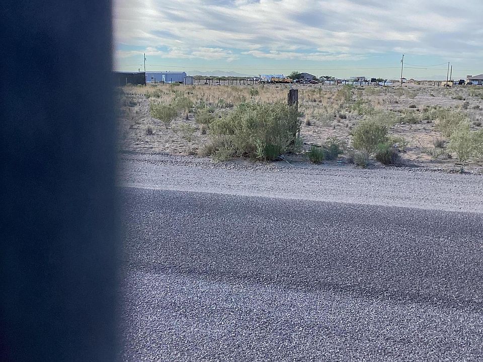 2nd image of 15140 Radlite Dr