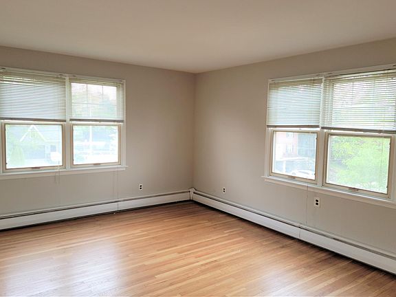 5th image of 214 N Essex Ave #3