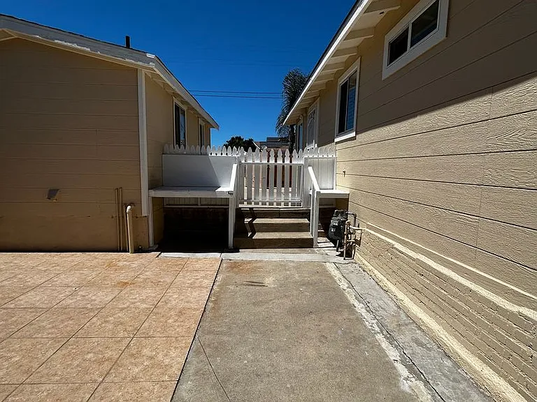 2764 Wilma St — Photo 22