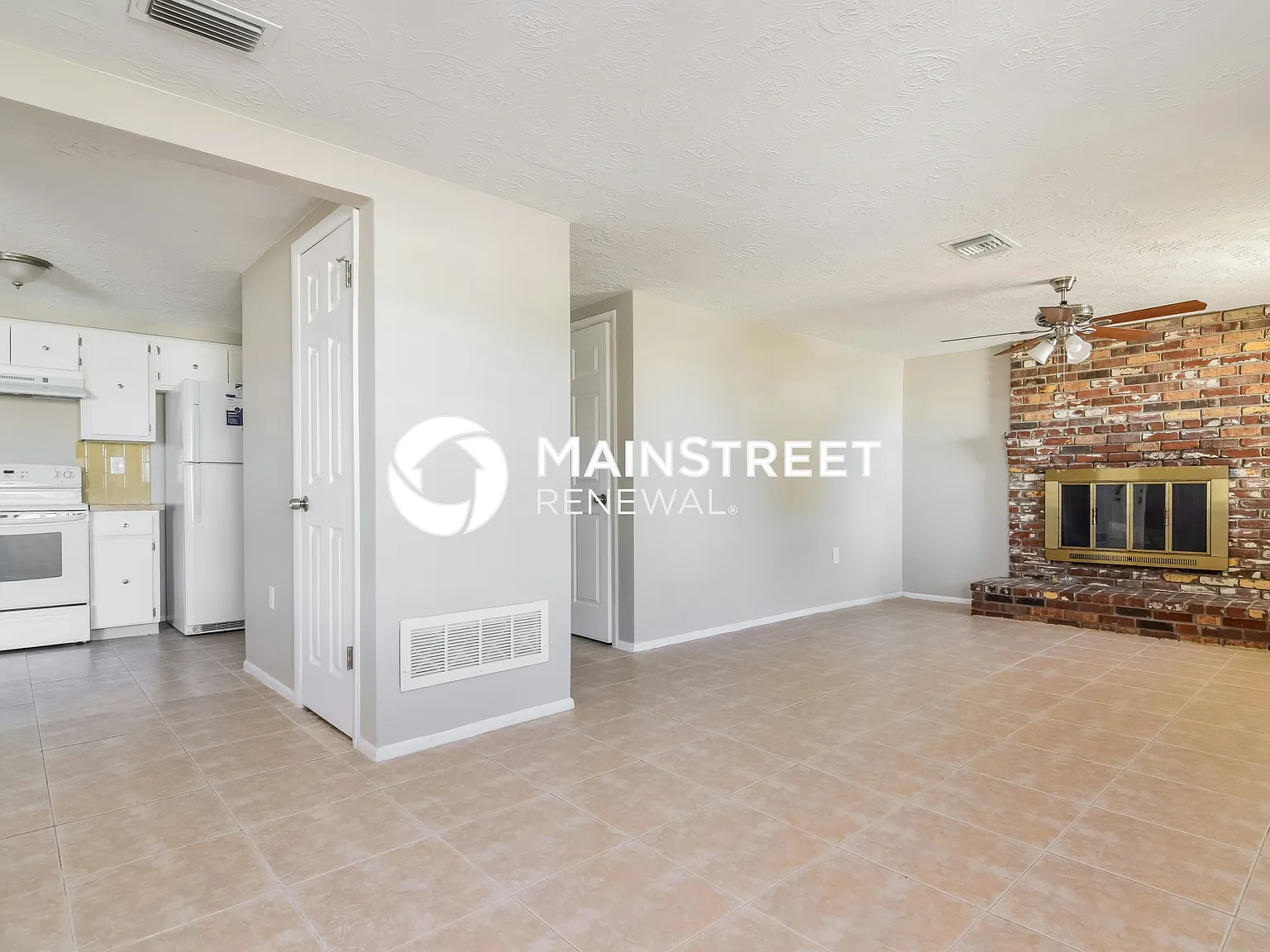 3410 Trask Dr — Photo 2