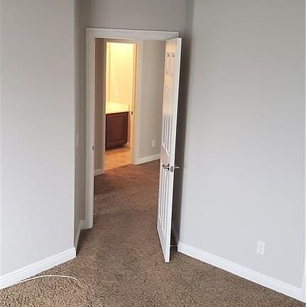 5th image of 346 S Milan St #0