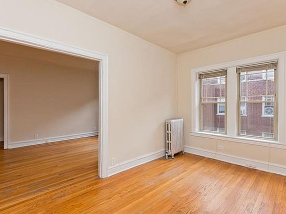 4th image of 1329-1337 W Touhy Ave #1335-2N