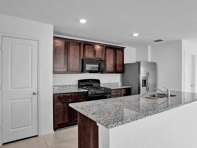 1207 Tallow Trl — Photo 19