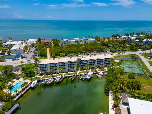 130 Coco Plum Dr APT 402, Marathon, FL 33050