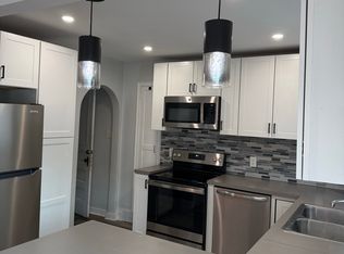 310 Washington Blvd, Holland, MI 49423