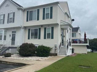 23 Creek Ln, Newark, DE 19702