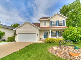 175 SE Dogwood Ln, Waukee, IA 50263