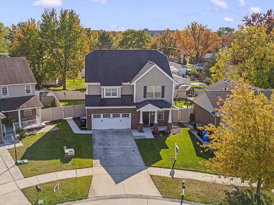 1626 Harvard Dr, photo 2