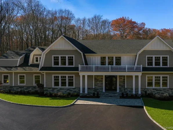 541 Split Rock Road, Syosset, NY 11791