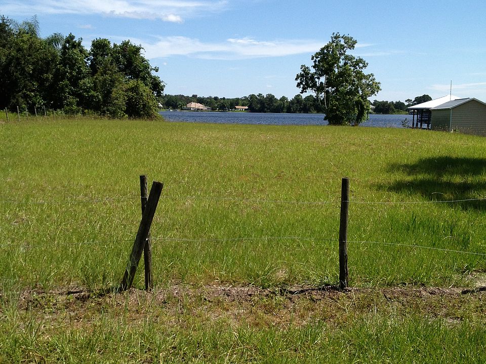 2nd image of 1038 Lake Carrie Dr