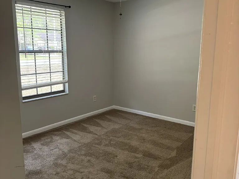 2120 Blair Rd — Photo 21