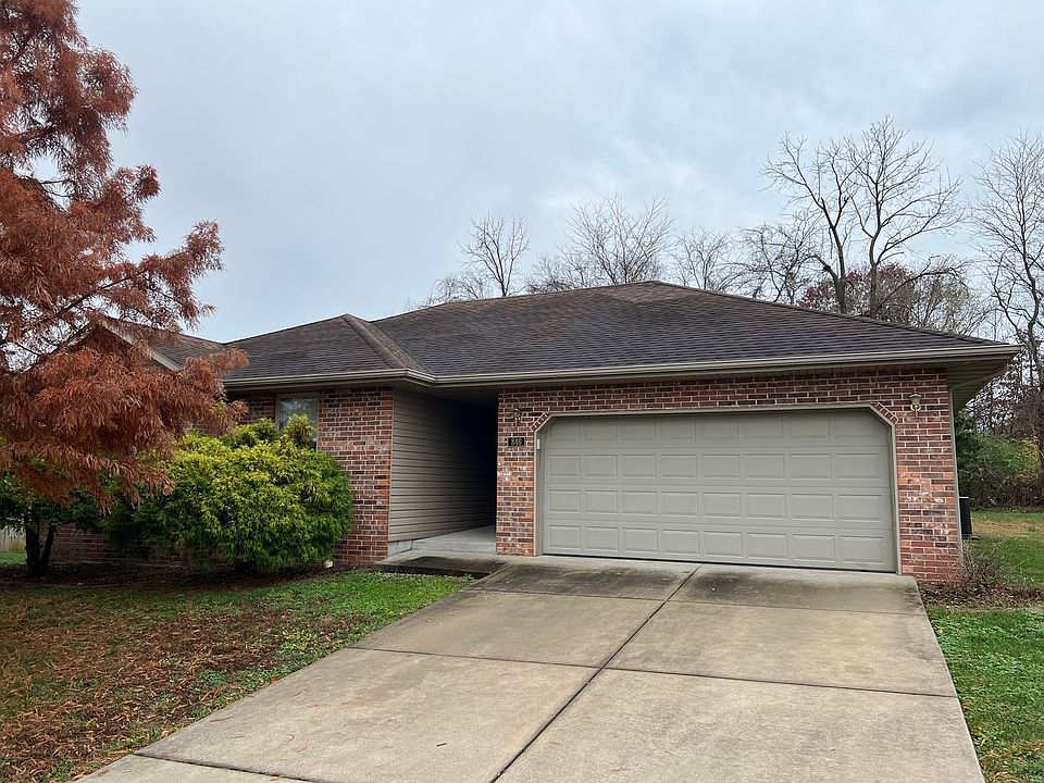 1st image of 846 W Lorenza Dr