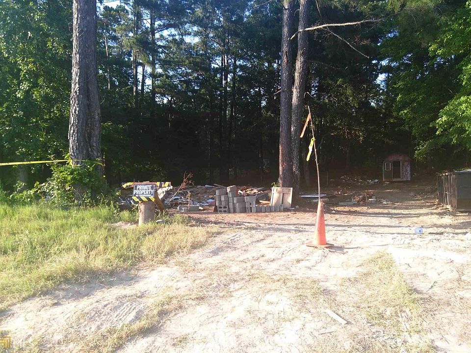 2nd image of 2700 Friendship Rd