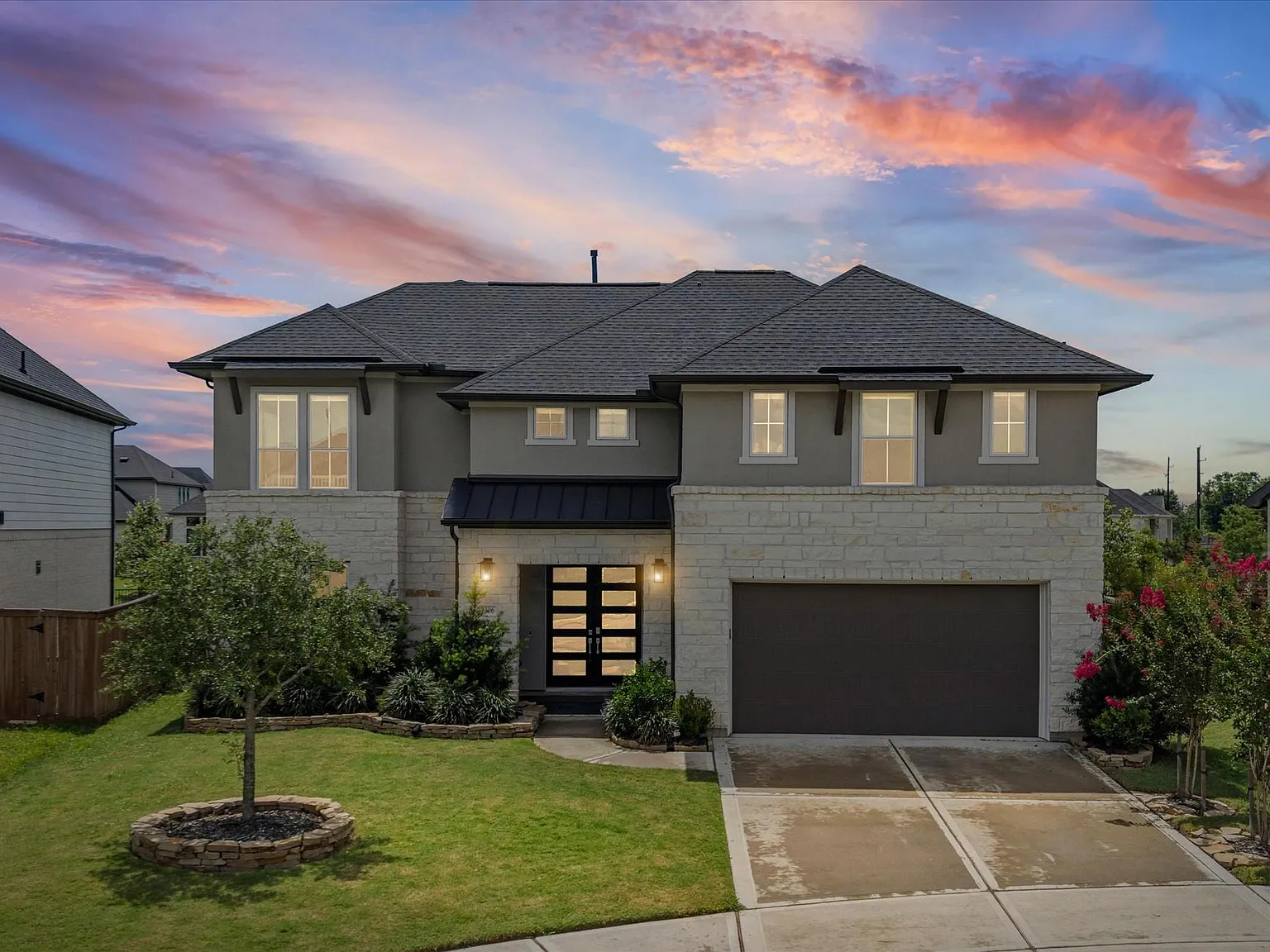 4 bed, 3.5 bath, 3923 sqft, $3,800 — Photo 1
