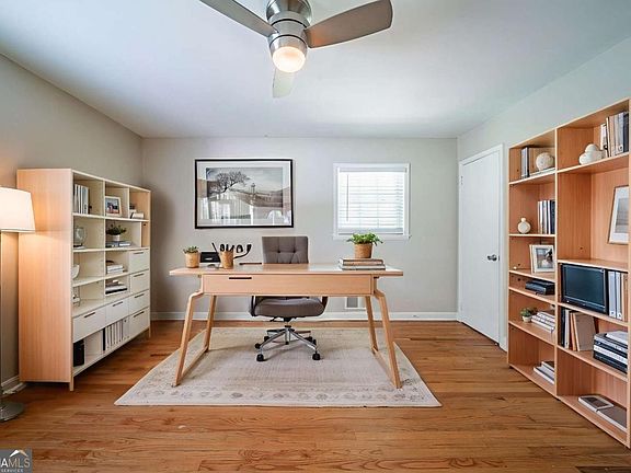 4th image of 1518 Pine Glen Cir