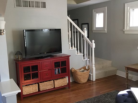2nd image of 8765 Brentwood Pl