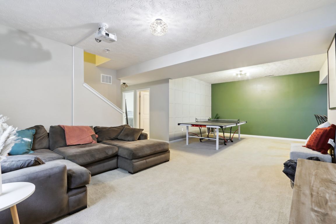 Aldridge Dr-057.jpg