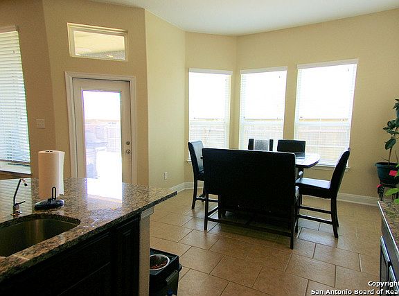 4th image of 2933 Mistywood Ln