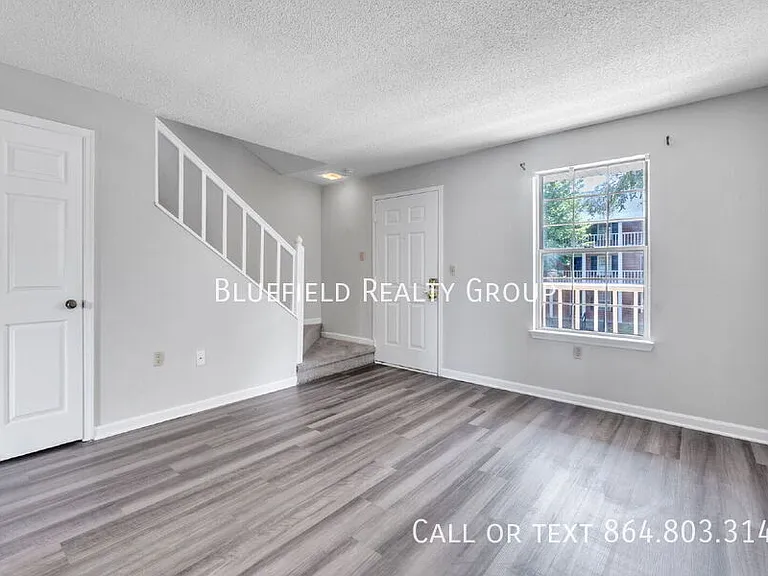 250 Elm St #922 — Photo 5