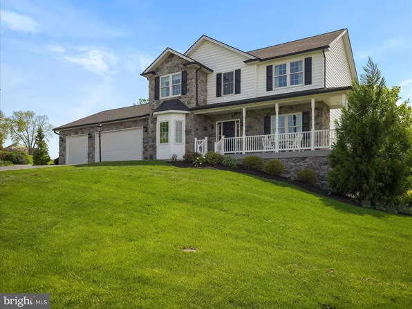 1406 Hospitality Dr, Chambersburg, PA 17202