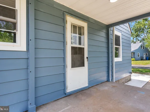 3540 Snowden Ave, Bristol, PA 19007