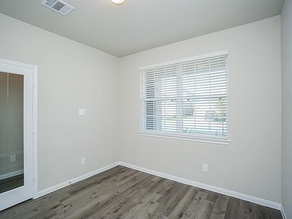 3rd image of 24719 Allori Ct