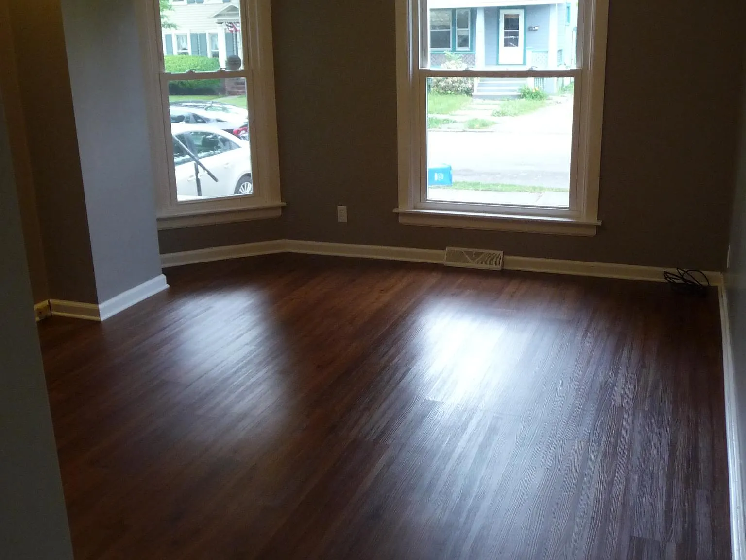 3 bed, 2000 sqft, $1,100 — Photo 4