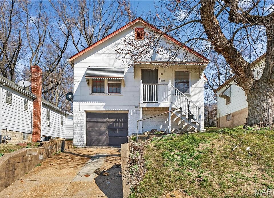 1st image of 7041 Garesche Ave