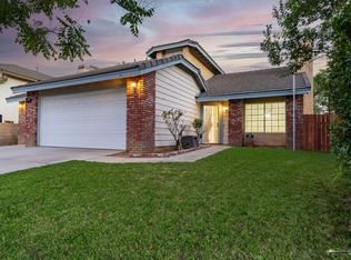 3158 Peachwood Dr, Lancaster, CA 93536