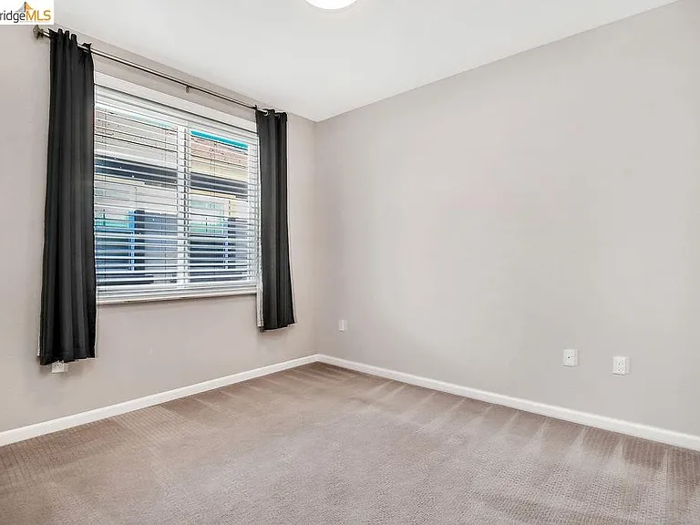1354 Portofino Dr — Photo 19