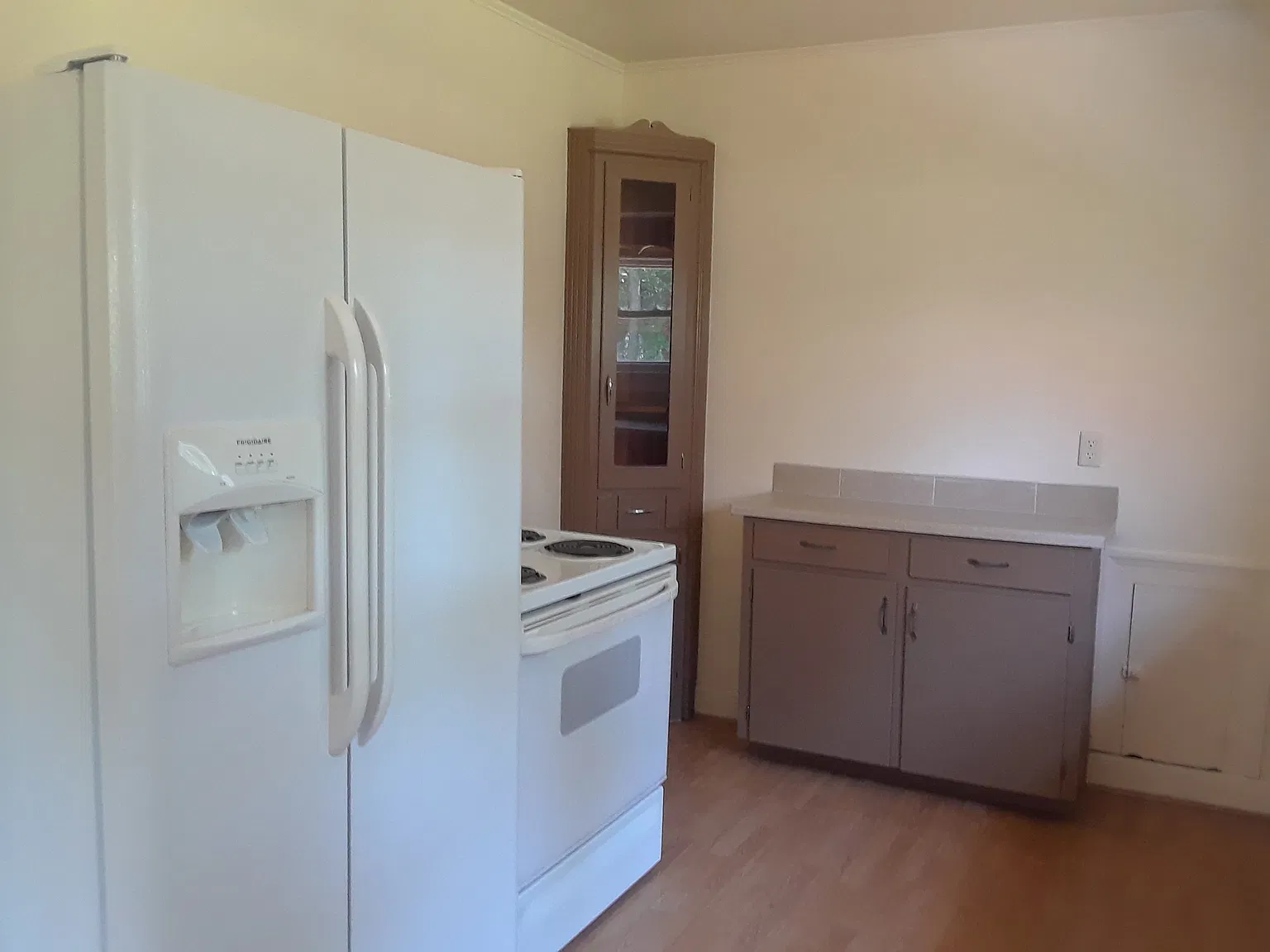 2 bed, 1284 sqft, $1,350 — Photo 4