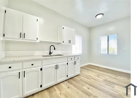 6717 S San Pedro St #9 — Photo 2