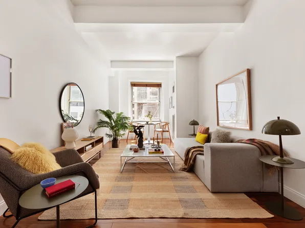 88 Greenwich Street 906 image 1 of 6