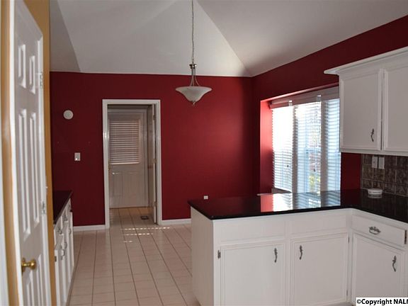4th image of 10135 Skylark Dr SE