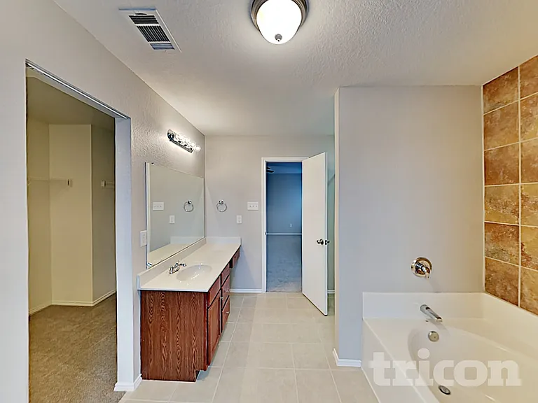 101 Hancock St — Photo 6