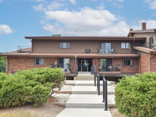 3935 S 84th STREET #4, Greenfield, WI 53228
