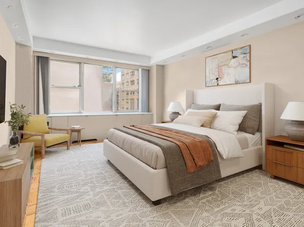 370 East 76th Street image 4 of 14