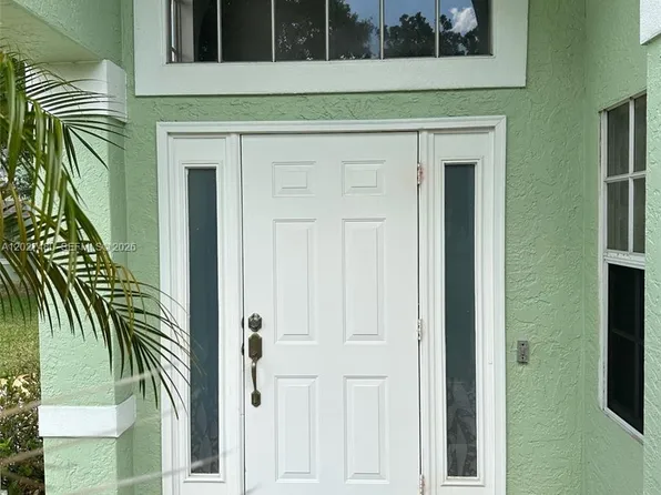 2058 SE Wild Meadow Cir #101, Port Saint Lucie, FL 34952