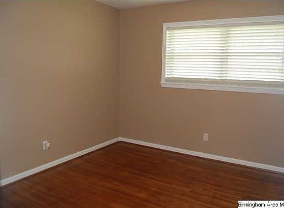 5th image of 1072 Forest Brook Dr