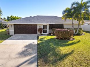 928 SW 52nd St, Cape Coral, FL 33914