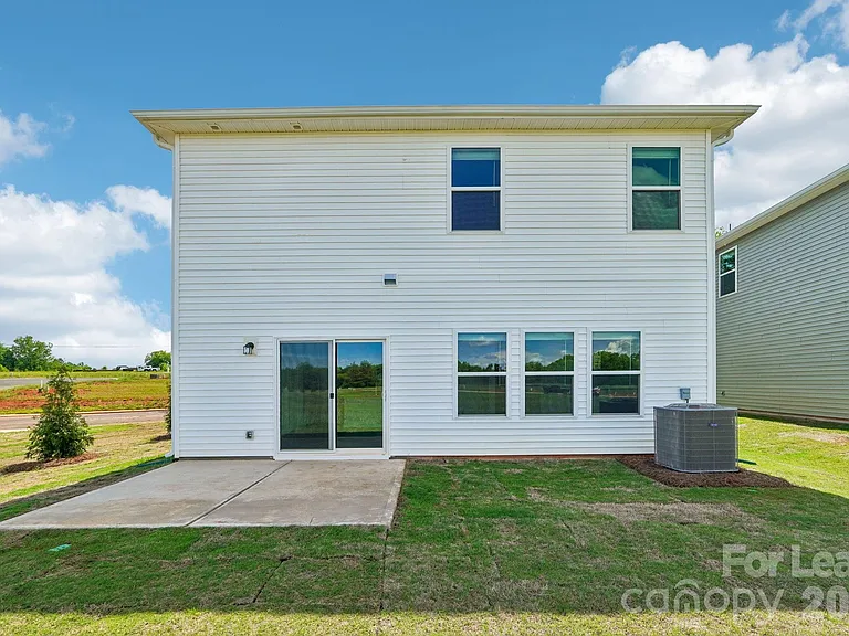 1852 Wrenley Dr — Photo 37