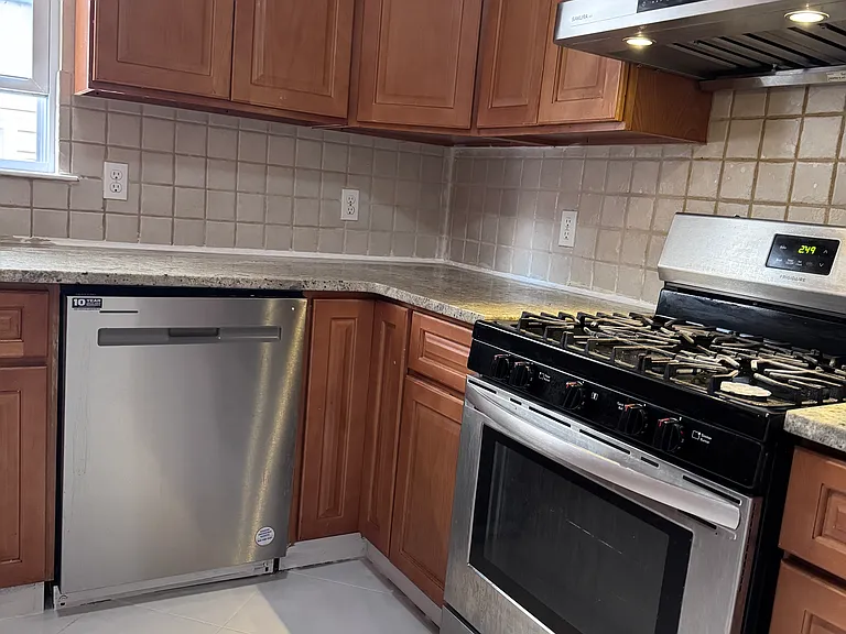 20 Poinier St #2 — Photo 2