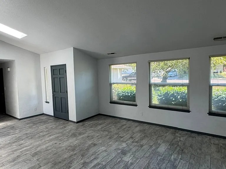 3051 Bron Cir — Photo 21