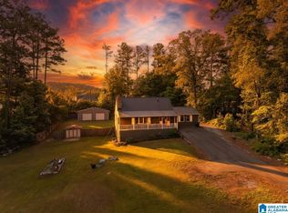 1424 Dearmanville Rd, Anniston, AL 36207